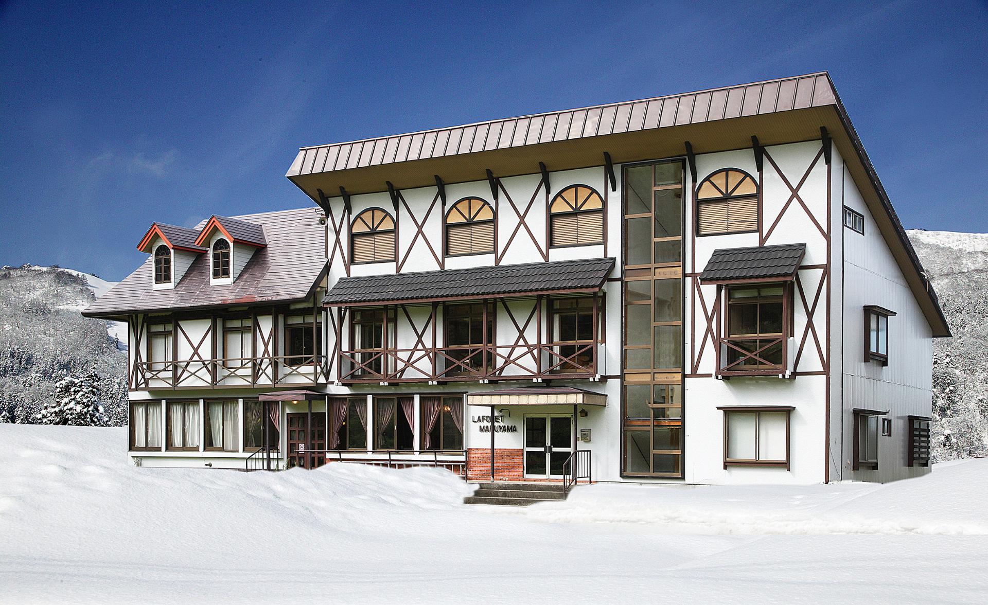 Nhân viên vệ sinh khách sạn in Khách sạn