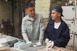 Nhà máy (Kiểm tra)