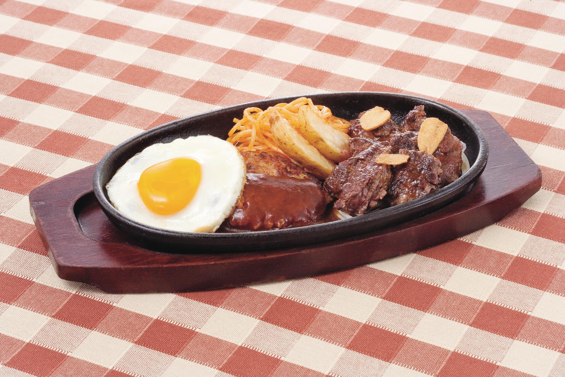 Garçom/garçonete in Restaurante