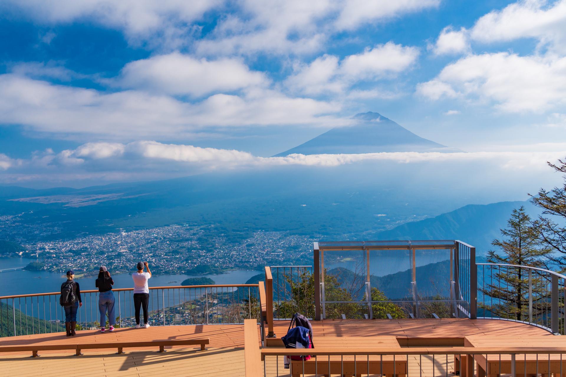 ウェイター・ウエイトレス/ホテル