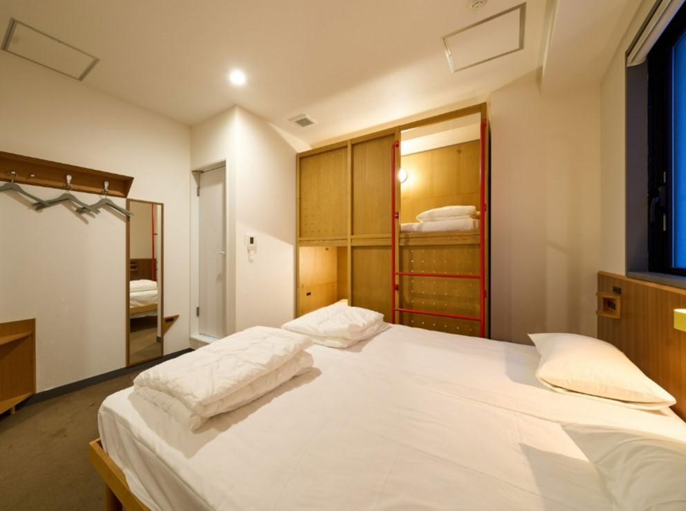 Hotel Cleaner in Hotel