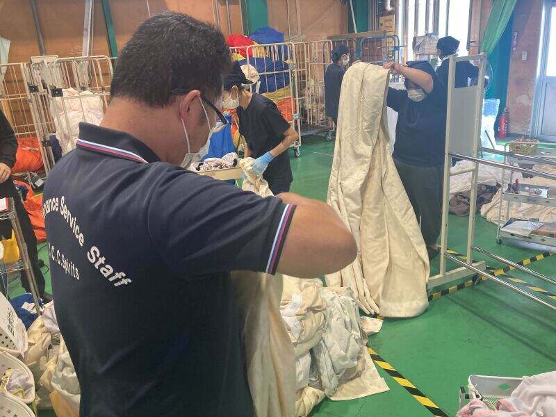 အျခား in အလုပ်ရုံ