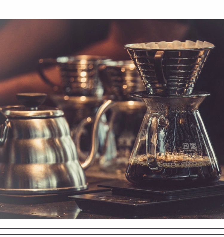 ウェイター・ウエイトレス/飲食店