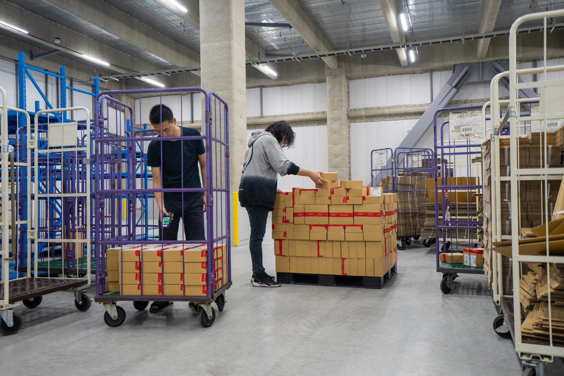 Packing in Warehouse