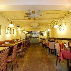 Phụ bếp in Nhà hàng