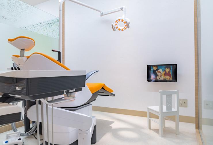 Assistant in Hospital