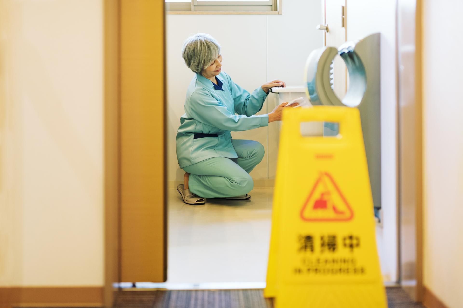 အဆောက်အဦး သန့်ရှင်းရေး in အဆောက်အဦး ထိန်းသိမ်းမှု