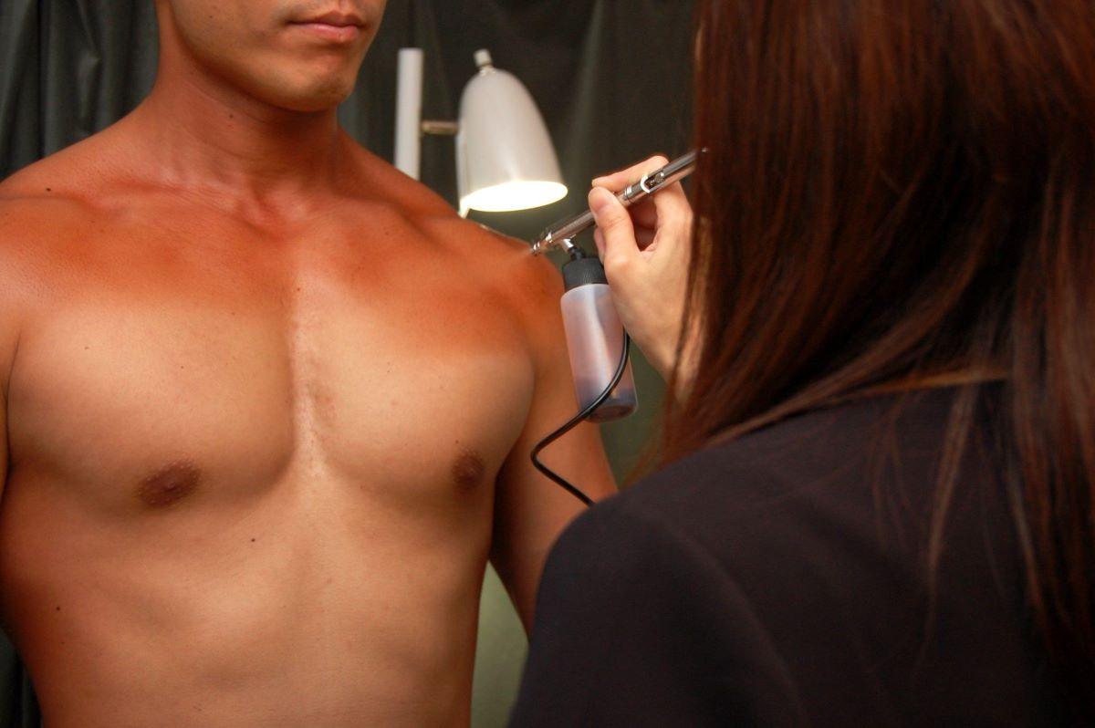 Therapist in Esthetic Salon