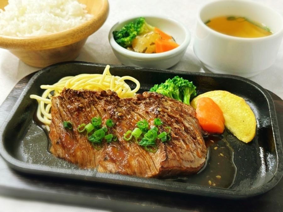 Kitchen server in Restaurant