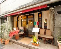 Phụ bếp in Nhà hàng