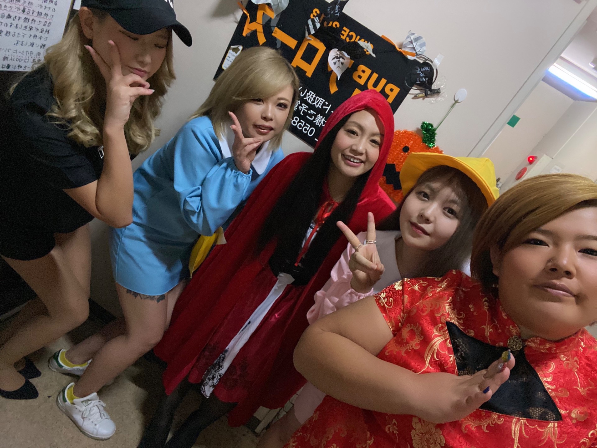 ウェイター・ウエイトレス/いんしょくてん