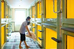 Hotel (Hotel Cleaner)