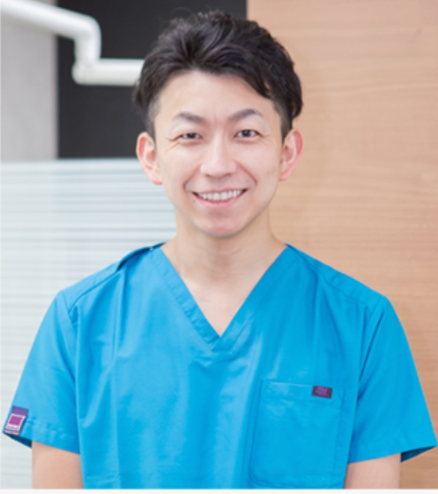 Assistant in Hospital