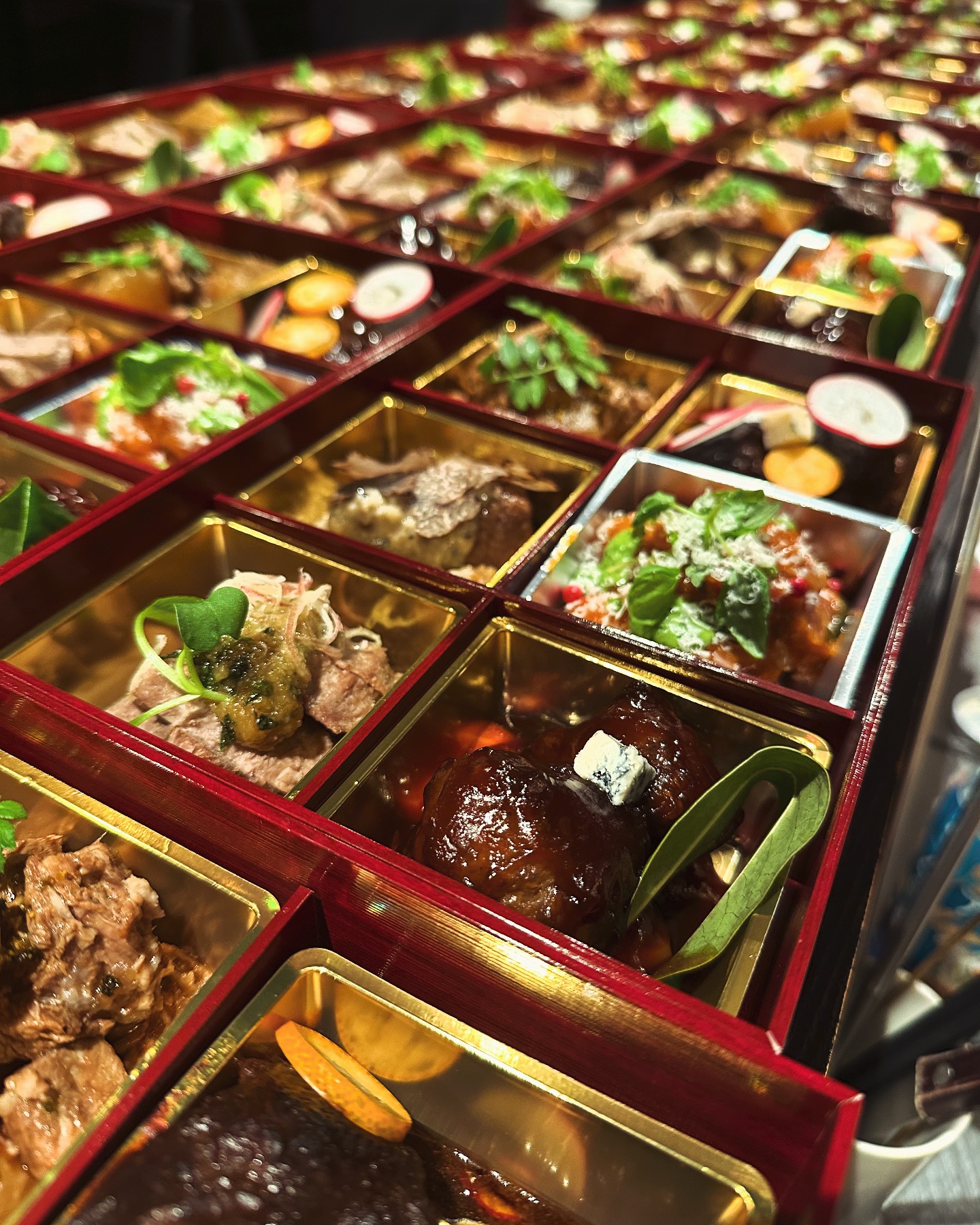 Dish Washer in Restaurant