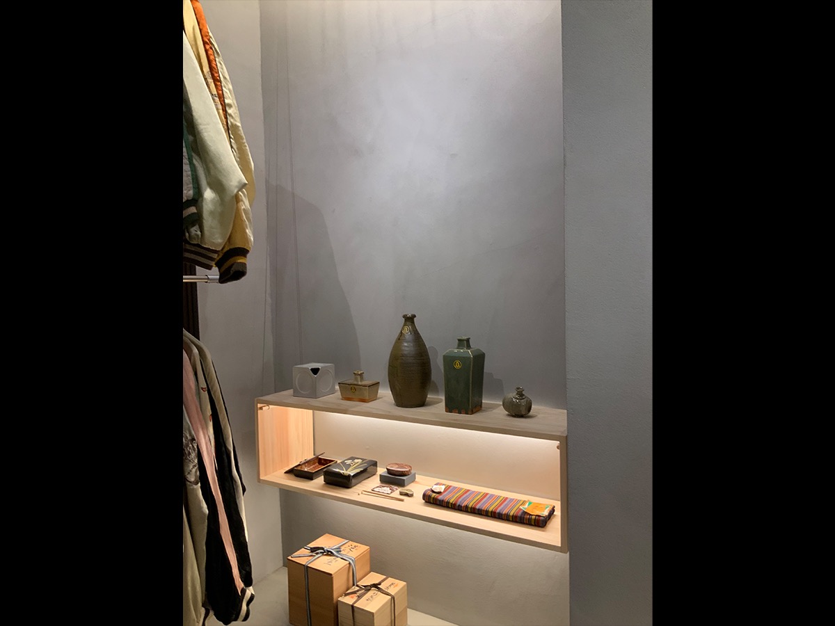 販売/ 英語・日本語/ブテイック