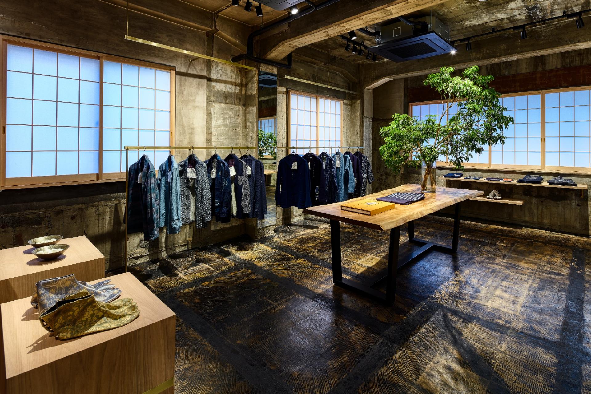 販売/ 英語・日本語/ブテイック