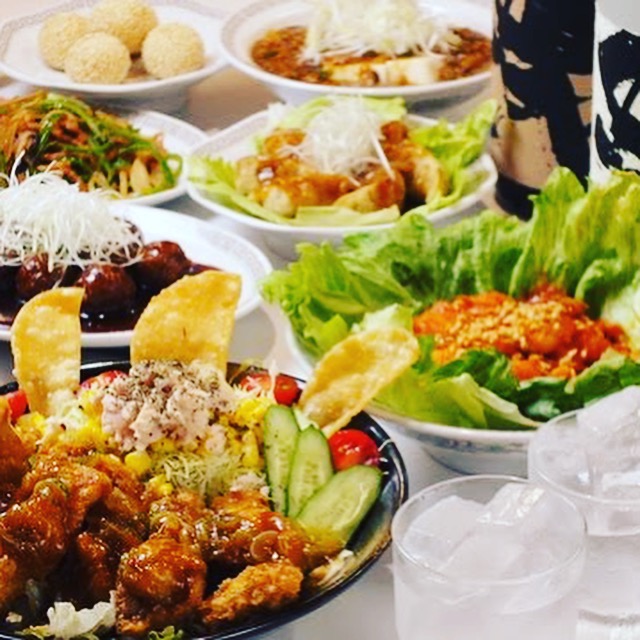 Waiter/ Waitress in Hotel