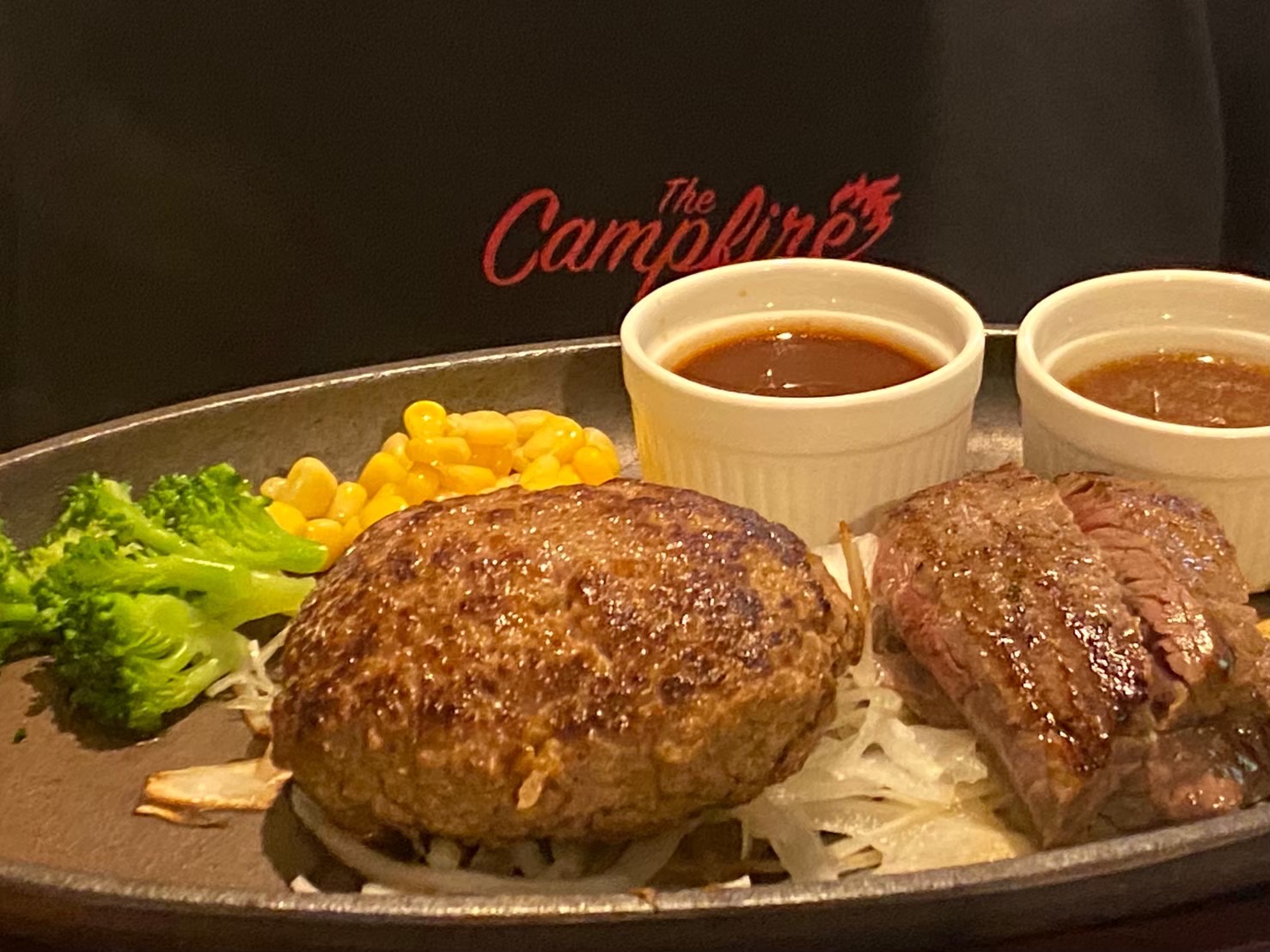 Nam phục vụ / Nữ phục vụ in Nhà hàng/ quán cà phê