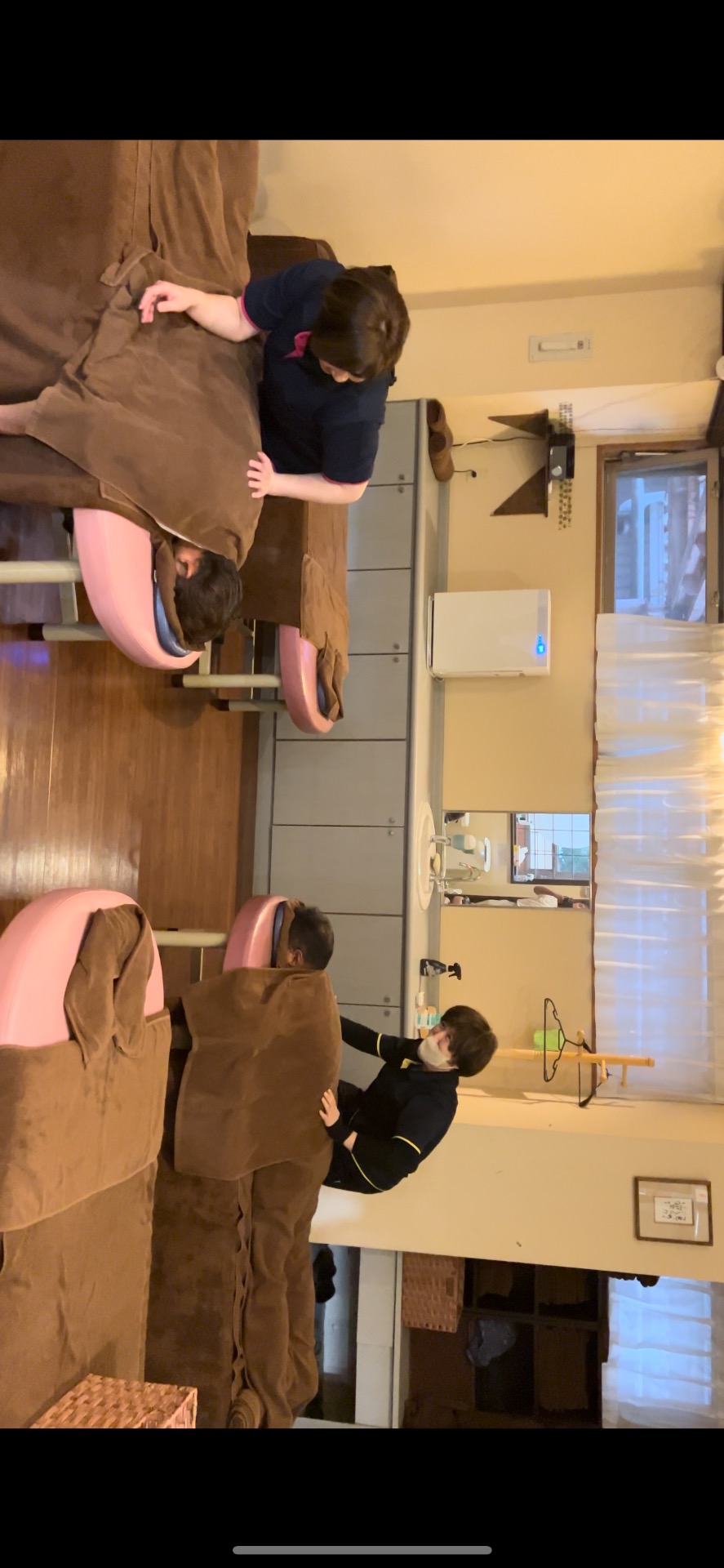 ကုထုံး in အနှိပ်ခံ