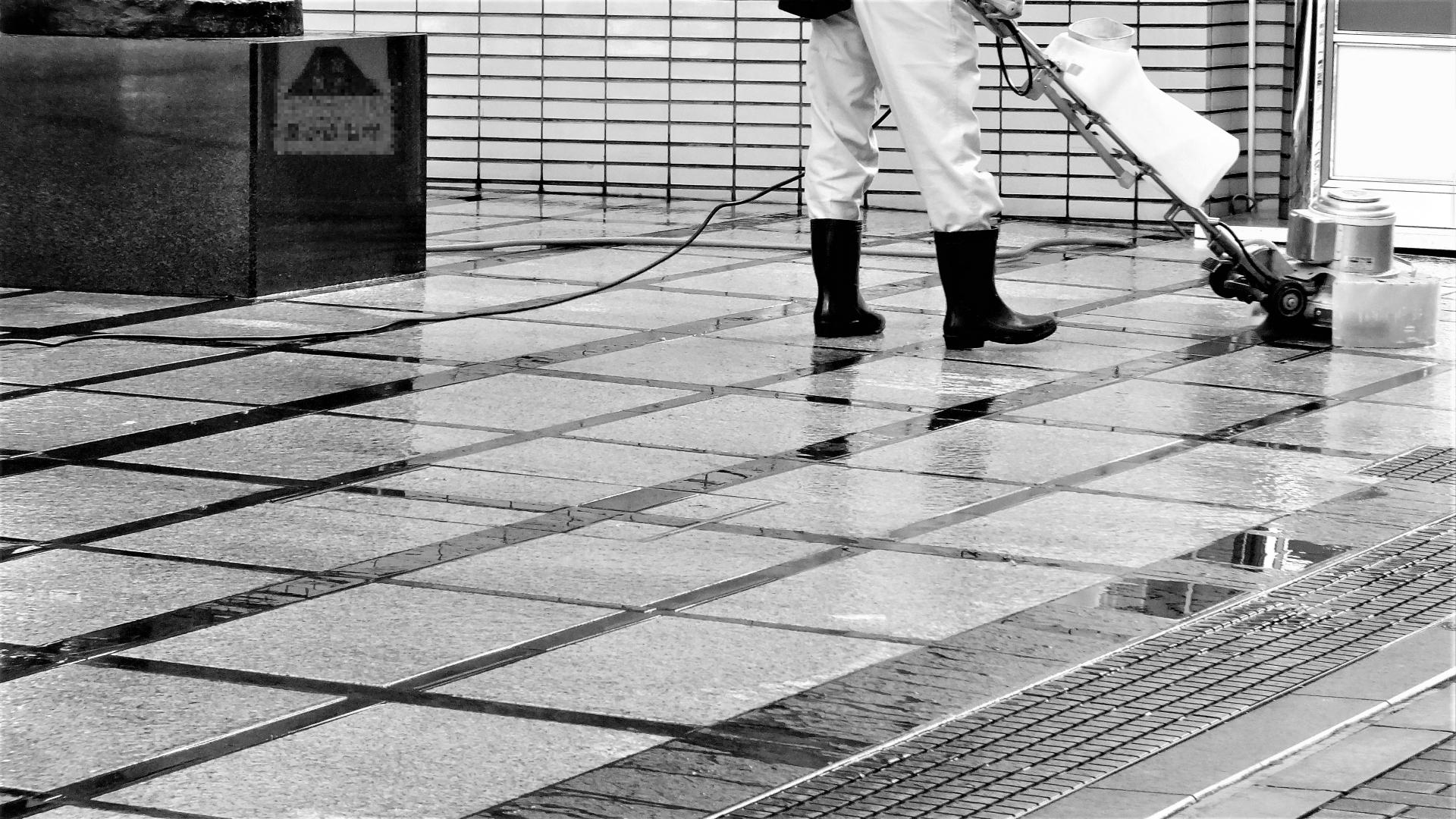 Funcionário de limpeza in Serviço de limpeza