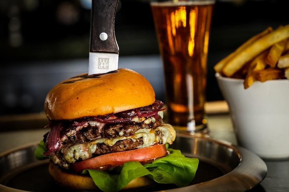 Phụ bếp in Nhà hàng