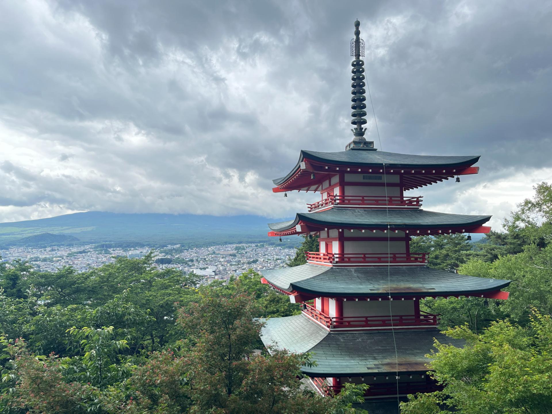 ウェイター・ウエイトレス/ホテル