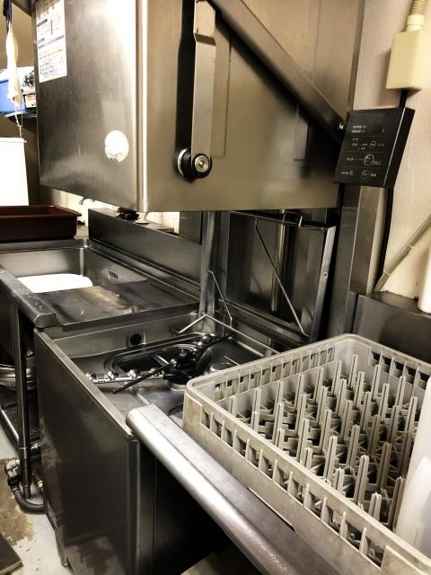 Waiter/ Waitress in Restaurant