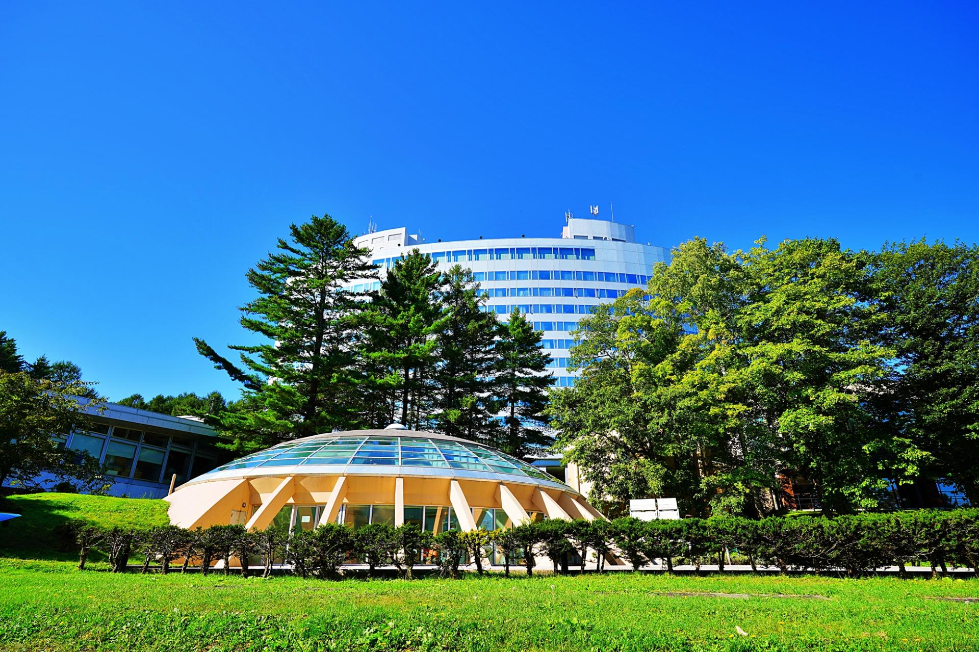 ဟိုတယ္ဧည့္ၾကိဳ in ဟိုတယ္